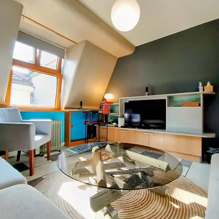 On The Terrace La Vida Joy Mansard Kitchen * Βελιγράδι