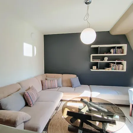 On The Terrace La Vida Joy Mansard Kitchen Apartment *